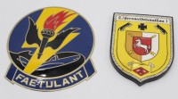 Auktion 336 / Los 7029 <br>2x Plaketten, wohl Bundeswehr, ca. 15 x 13cm.