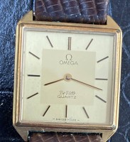 Auktion 336 / Los 2063 <br>Damen-Armbanduhr "Omega De Ville" Quartzwerk, Saphirglas, gut erhalten, Stahl/Gold, Kal. 1365