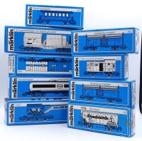 Los 12014 <br>Konvolut M&auml;rklin - Personenwagen, Bierwagen, Schiebedachwagen etc. OVP, Neuwertig