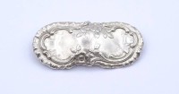 Auktion 337 / Los 1050 <br>Alte Silber Brosche 835/000, 5,0x2,2cm, 7,0g. Befestigungsregler fehlt
