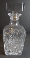 Auktion 337 / Los 10059 <br>eckige Karaffe mit Schleuderstern, H-24 cm