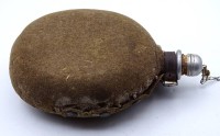 Auktion  / Los  <br>alte Feldflasche, schlechte Erhaltung