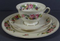 Los 8018 <br>Sammelgedeck "Rosenthal" Ivory, Blumendekor