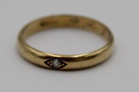 Auktion 338 / Los 1024 <br>585er G Ring mit kl Brillanten, innen Gravur, 2,7gr., RG 56