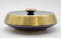Los 8035 <br>Deckeldose, Lindner, Kobalt mit Gold, H-7cm D-19cm.