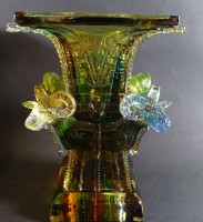 Los 10008 <br>Glasvase "Tittot" Taiwan mehrfärbig in orig. Karton, H-14 cm, 9x9 cm