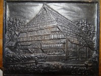 Los  <br>Eisen-Reliefplatte "Bauernhaus",  sign. Claas, 81, 12x15 cm