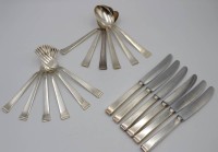 Los 11018 <br>Besteck für 6 Personen, WMF, 90er Auflage, Bauhaus Entwurf, Messer L-23,5cm.