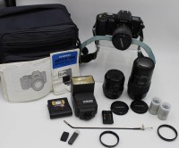 Auktion 341 / Los 16028 <br>Fotoapparat, Chinon CP-9 AF, in Tasche mit div. Zubehör (Objektive, etc.), Funktion nicht geprüft
