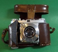 Auktion 338 / Los 16046 <br>Balgenkamera "Kodak" Retina 1a in Tasche