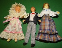 Los  <br>3x Püppchen, 2x Biege-Puppen, H-ca. 14 cm