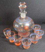 Auktion 338 / Los 10029 <br>Karaffe mit 7 Gläsern, handbemalt mit Feldblumen, 2 unterschiedliche Gläserformen, H-20 cm, H-5 und 4,5 cm