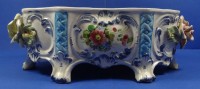 Los 9057 <br>Jardiniere mit aufgesetzten Blüten, einige bestossen, Italy, H-9 cm, 23,5x12,5 cm