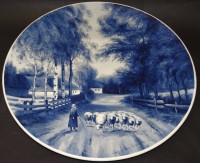 Auktion  / Los 9061 <br>grosse Delft Platte mit Schafherde, Blaumalerei