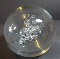 Los 10042 <br>gr. Paperweight mit Etikett, wohl Dänemark, H-10 cm