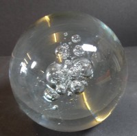 Auktion 338 / Los 10042 <br>gr. Paperweight mit Etikett, wohl Dänemark, H-10 cm