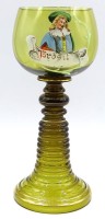 Los 10054 <br>Weinglas,grün,bemalt "Prosit",H-20,5cm, Rand bestossen