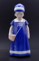Auktion 339 / Los 8003 <br>Elsa im blauen Kleid "Royal Copenhagen" Nr. 1574, H. 17,5cm