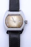 Auktion 339 / Los 2038 <br>Herren Armbanduhr "Ruhla", Gehäuse 36,1x33,5mm, mechanisch, Werk läuft, Glas stark zerkratzt