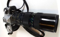 Auktion 339 / Los 16016 <br>Kamera Pentax ME mit Soligor Teleobjektiv 75-205, Auto-Zoom Macro, 1:3,5