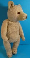Auktion 339 / Los 12039 <br>Vintage Teddy, Holzwolle gestopft, ein Auge fehlt, ansonsten gut, H-39 cm