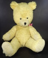Auktion 339 / Los 12098 <br>grosser Teddy, blond, Scheibengelenke, H-60 cm, bespielte Erhaltung