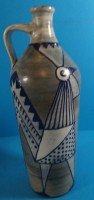 Auktion 339 / Los 9030 <br>Keramik-Flasche, Dekor 2 Hähne, mit Henkel, H-28 cm