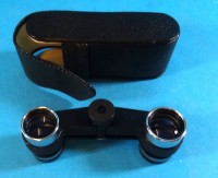 Auktion 500016 / Los  <br>kl. Opernglas "ROW" neuwertig in Etui