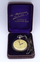 Herren Taschenuhr "Silvana", Niello Technik, Silber 0.800, anbei Uhrenkette aus Silber, mechanisch,Werk läuft, D. 47mm, in Etui