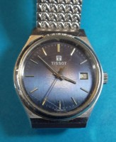 Los 2012 <br>Quartz Armbanduhr "Tissot" Seastar, Metallband, Glas mit Kratzer