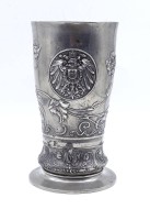 Los 15007 <br>Jugendstil Zinnbecher mit Wilhelm II und Reichsadler, H. 15,0cm