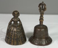 2x div. Tischglocken, älter, Bronze, ca. H-15cm.