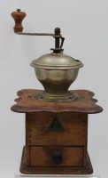 Los 16024 <br>Kaffeemühle, Sternmühle, älter, Gebrauchsspuren, H-28cm.