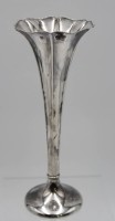 Los 11025 <br>Vase, 800er Silber, älter, gefüllter Stand, zus. 258,2gr. , H-24,5cm.