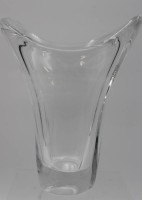 Auktion 340 / Los 10028 <br>schöne Vase, Daum France, farbloses Glas, H-22cm B-18cm, Kalkablagerungen