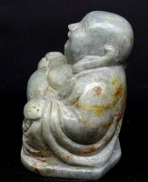Auktion 340 / Los 15544 <br>kleiner sitzender Buddha lachend aus  Stein H. 5.cm B. 5,5 cm