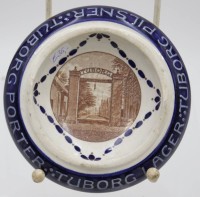 Los 9031 <br>alter Werbeascher, Tuborg, wohl um 1910, Copenhagen, Aluminia, D-12,5cm.