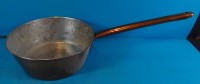 Auktion 500014 / Los  <br>Kupfer-Stielpfanne, H-8 cm, L-47 cm, D-22 cm