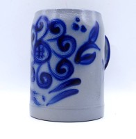 Auktion 500014 / Los  <br>Keramik Krug, 0,5L.