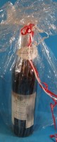 Auktion 500014 / Los  <br>Flasche 0,75 L. Bremer Ratskeller-Angiolino" Spätburgunder trocken, 2001, in Geschenkpapier