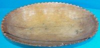 Los  <br>gr. Holz-Schale, aussen beschnitzt, H-8 cm, 32x18 cm