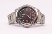 Auktion 500014 / Los  <br>Herren Armbanduhr "Q&amp;Q" Quartzwerk, D. 44mm, Kratzer auf dem Glas, Funktion nicht überprüft