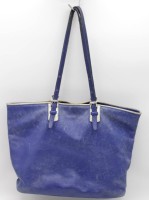 Auktion 340 / Los 13011 <br>Damenhandtasche, Longchamps Paris, blaues Leder, starke Tragespuren, ca. 30 x 42cm
