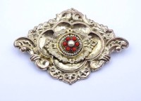 Los 1040 <br>Antike Brosche mit Koralle , Silber und Metall (vergoldet), berieben, 7,5x5,2cm