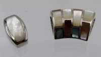 Los 1043 <br>2x div. 925er Ketten-Anhänger, Perlmutteinlagen, ca. Größte 1,8 x 2cm.