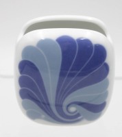 Auktion 341 / Los 8028 <br>kl. Vase oder Serviettenhalter, Rosenthal studio-linie, H-10cm.