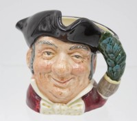 Auktion 341 / Los 9000 <br>figürl. Scherztasse, Royal Doulton, Mine Host, H-9,5cm.