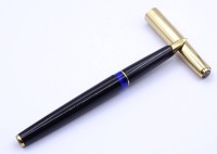 Los 16003 <br>Pelikan Füller mit Goldfeder 0.750