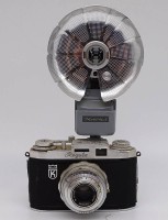 Auktion 341 / Los 16009 <br>Kamera Regula King KG mit Blitzgerät von Ikoblitz 6 Funktion nicht geprüft