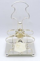 Los  <br>plated Gestell einer Menage ohne Gefässe, H-21 cm, ca. 13x13 cm